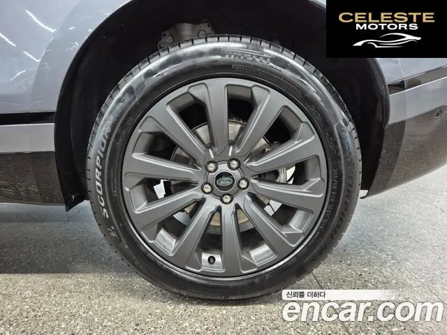 LAND ROVER Range Rover Velar 2.0 P250 R-Dynamic SE 2021 — photo 10 sur 26