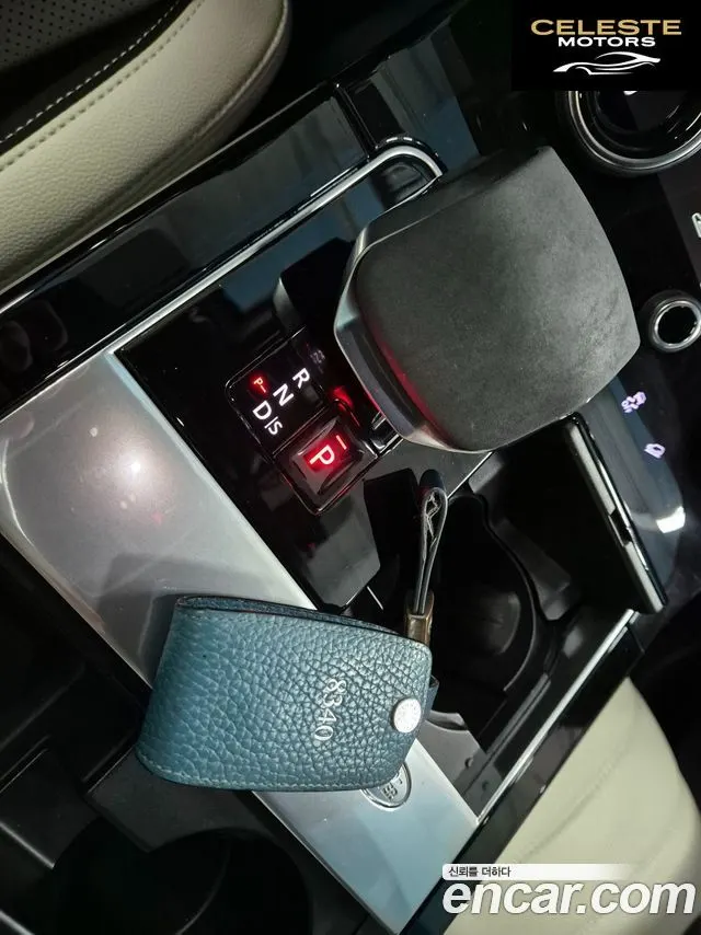 LAND ROVER Range Rover Velar 2.0 P250 R-Dynamic SE 2021 — photo 16 sur 26