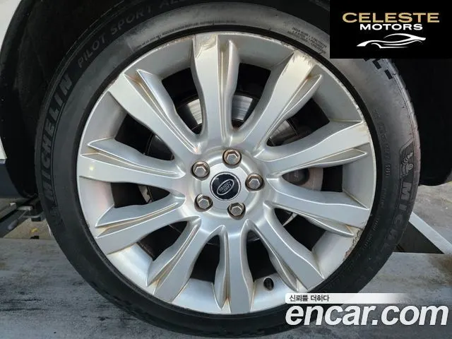 LAND ROVER Range Rover 43.0 TDV6 Vogue SE 2013 — photo 16 sur 23