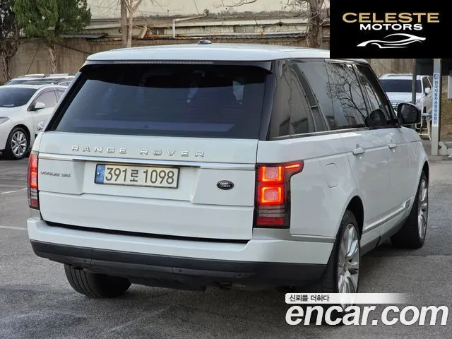 LAND ROVER Range Rover 43.0 TDV6 Vogue SE 2013 — photo 21 sur 23