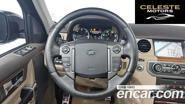 LAND ROVER Discovery 4 3.0 SDV6 SE 2016 — photo 13 sur 26