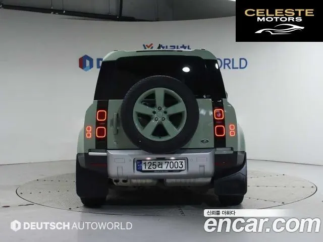 LAND ROVER Defender (L663) 110 D300 75th Edition 2023 — photo 4 sur 26