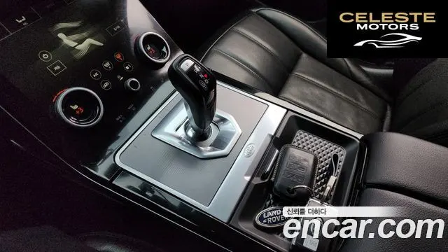 LAND ROVER Range Rover Evoque 2P250 SE 2020 — photo 9 sur 20