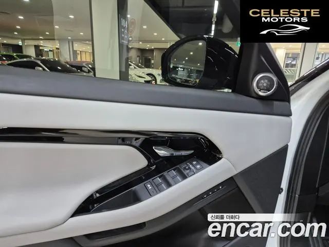 LAND ROVER Range Rover Evoque 2P250 Dynamic SE 2025 — photo 16 sur 26