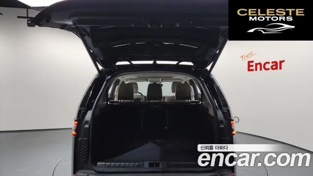 LAND ROVER Discovery 5 2.0 SD4 SE 2019 — photo 20 sur 20
