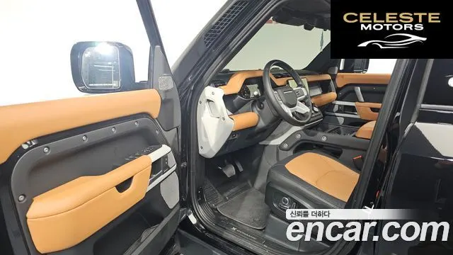 LAND ROVER Defender (L663) 130 D300 X-Dynamic HSE 2024 — photo 9 sur 20