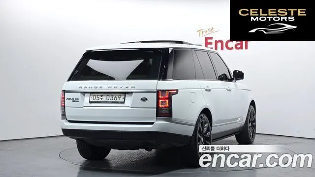 LAND ROVER Range Rover 44.4 SDV8 Vogue SE 2016 — photo 2 sur 20