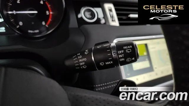 LAND ROVER Range Rover Evoque 2.0 TD4 HSE Dynamic 2019 — photo 14 sur 20