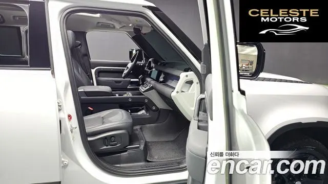 LAND ROVER Defender (L663) 110 D250 SE 2023 — photo 11 sur 20