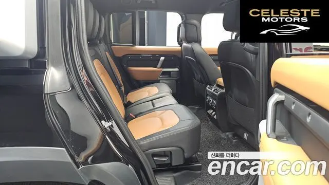LAND ROVER Defender (L663) 130 D300 X-Dynamic HSE 2024 — photo 11 sur 20
