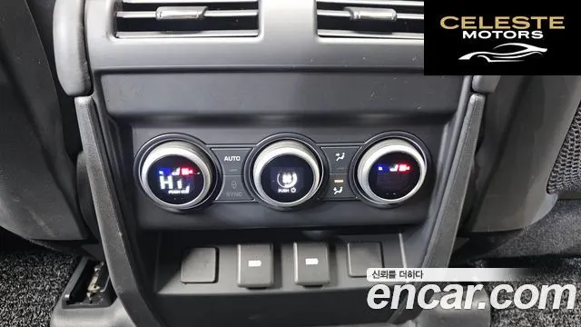 LAND ROVER Defender (L663) 130 D300 X-Dynamic HSE 2024 — photo 17 sur 20