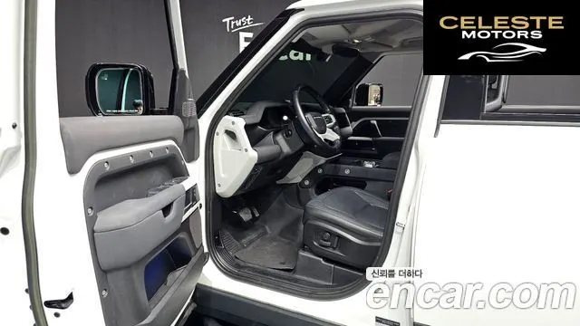LAND ROVER Defender (L663) 110 D250 SE 2023 — photo 10 sur 20