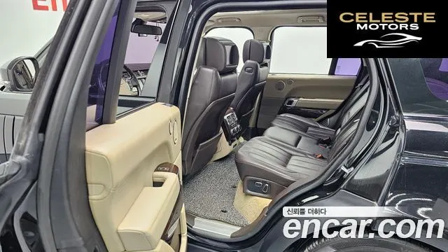 LAND ROVER Range Rover 44.4 SDV8 Vogue SE 2014 — photo 12 sur 20