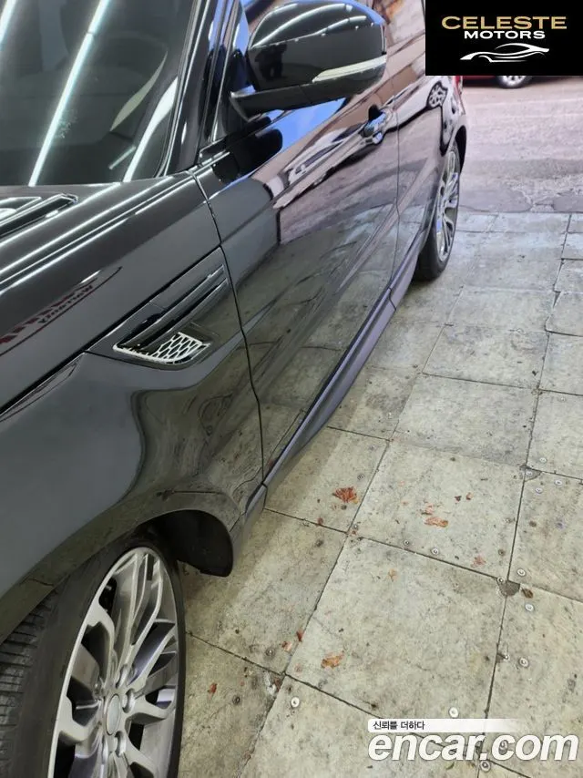 LAND ROVER Range Rover Sport 23.0 SDV6 HSE Dynamic 2016 — photo 2 sur 24