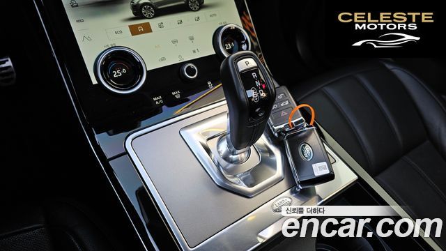 LAND ROVER Range Rover Evoque 2P250 SE 2022 — photo 9 sur 20
