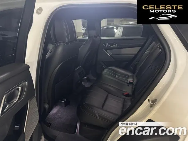 LAND ROVER Range Rover Velar 3.0 D300 R-Dynamic HSE 2018 — photo 10 sur 26