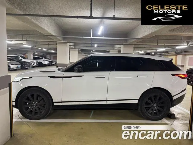 LAND ROVER Range Rover Velar 3.0 D300 R-Dynamic HSE 2018 — photo 6 sur 26
