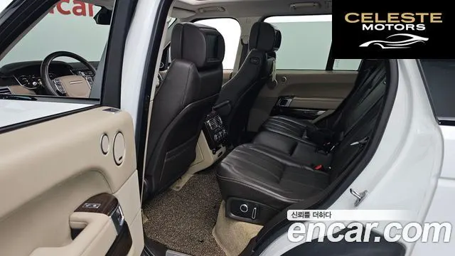 LAND ROVER Range Rover 44.4 SDV8 Vogue SE 2016 — photo 12 sur 20