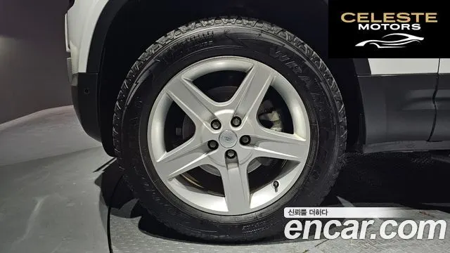 LAND ROVER Defender (L663) 110 D250 SE 2024 — photo 5 sur 20