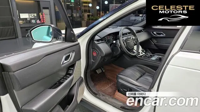 LAND ROVER Range Rover Velar 2.0 D240 R-Dynamic SE 2018 — photo 11 sur 20