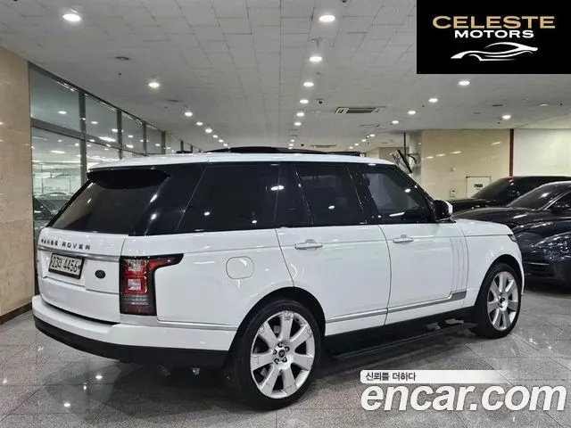 LAND ROVER Range Rover 44.4 SDV8 AB 2014 — photo 3 sur 25