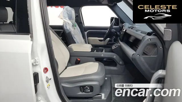 LAND ROVER Defender (L663) 130 D300 X-Dynamic HSE 2023 — photo 11 sur 20