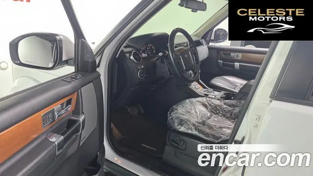 LAND ROVER Discovery 4 3.0 SDV6 SE 2016 — photo 11 sur 26