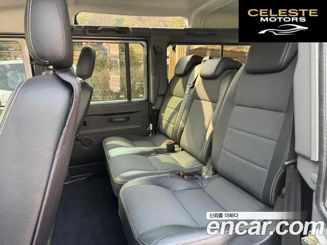 LAND ROVER Defender 110 2012 — photo 15 sur 20
