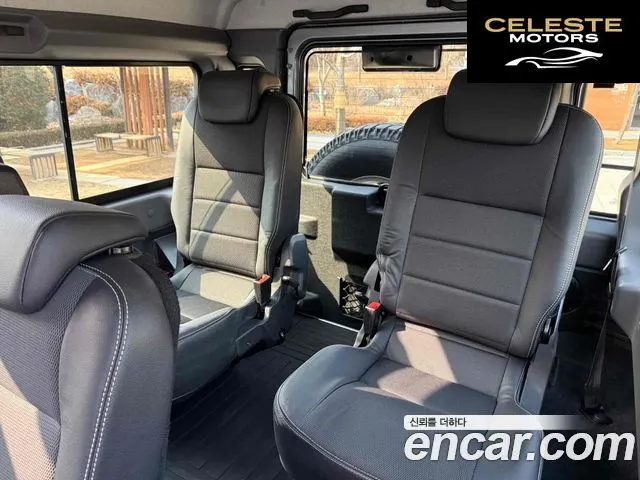 LAND ROVER Defender 110 2012 — photo 16 sur 20