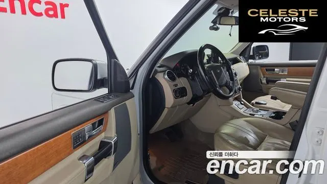 LAND ROVER Discovery 4 3.0 SDV6 SE 2013 — photo 12 sur 20