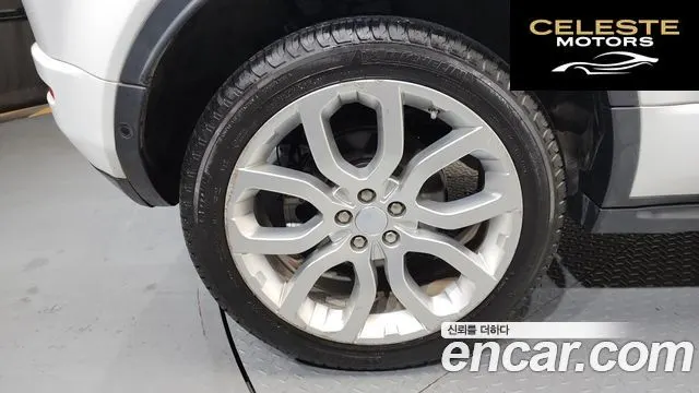 LAND ROVER Range Rover Evoque 2.0 TD4 HSE Dynamic 2019 — photo 5 sur 20