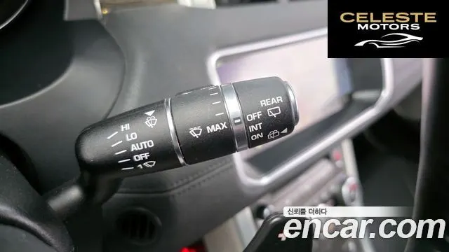 LAND ROVER Range Rover Evoque 2.0 TD4 HSE 2018 — photo 14 sur 20