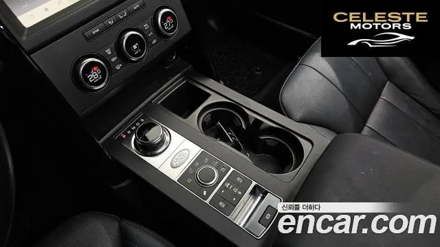 LAND ROVER Discovery 5 2.0 SD4 SE 2020 — photo 9 sur 25