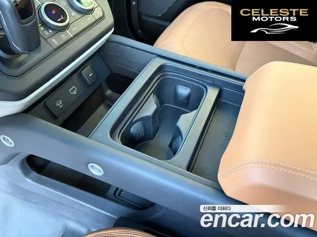 LAND ROVER Defender (L663) 110 D300 HSE 2023 — photo 13 sur 25
