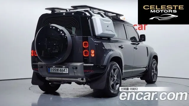 LAND ROVER Defender (L663) 110 P300 X-Dynamic SE 2025 — photo 2 sur 20