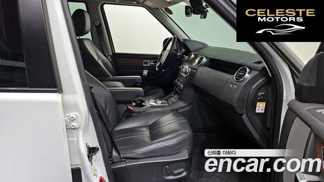 LAND ROVER Discovery 4 3.0 SDV6 SE 2016 — photo 10 sur 20