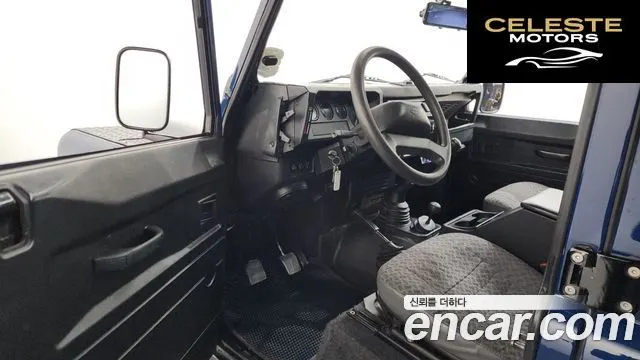 LAND ROVER Defender 110 2000 — photo 10 sur 20