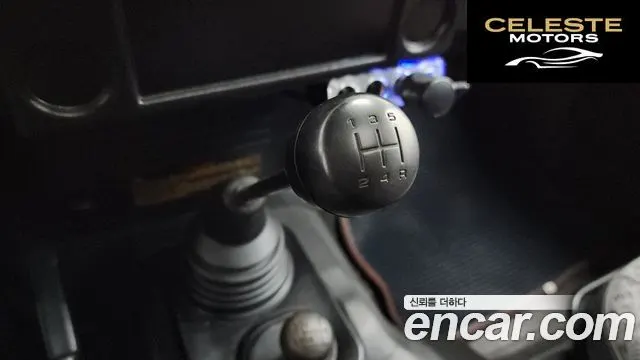 LAND ROVER Defender 110 2000 — photo 9 sur 20