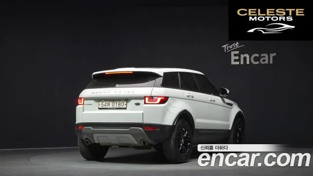 LAND ROVER Range Rover Evoque 2.0 TD4 SE 2016 — photo 2 sur 20