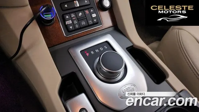 LAND ROVER Discovery 4 3.0 SDV6 HSE 2016 — photo 9 sur 26
