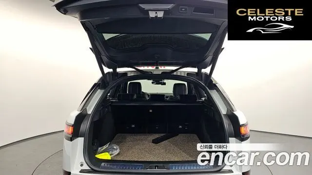 LAND ROVER Range Rover Velar 2.0 D240 R-Dynamic SE 2018 — photo 20 sur 20