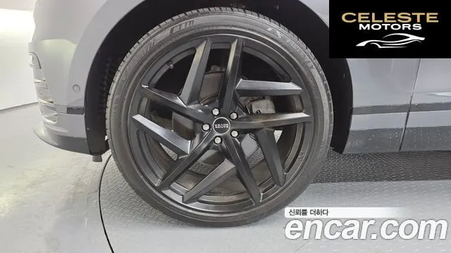 LAND ROVER Range Rover Velar 3.0 D300 R-Dynamic HSE 2018 — photo 5 sur 26