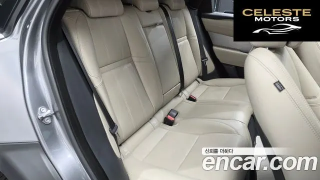 LAND ROVER Range Rover Velar 3.0 D300 R-Dynamic HSE 2018 — photo 12 sur 26