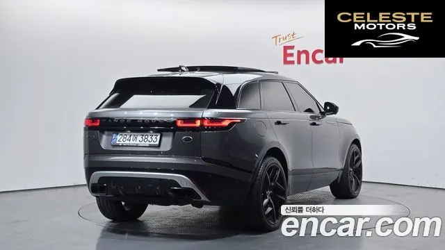 LAND ROVER Range Rover Velar 3.0 D300 R-Dynamic HSE 2018 — photo 2 sur 26