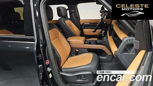 LAND ROVER Defender (L663) 110 P400 X 2023 — photo 10 sur 26