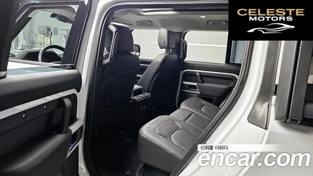LAND ROVER Defender (L663) 110 D250 SE 2023 — photo 11 sur 20