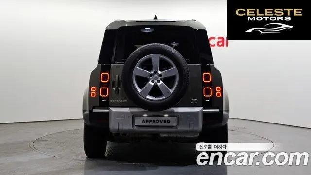 LAND ROVER Defender (L663) 110 D300 HSE 2023 — photo 7 sur 20