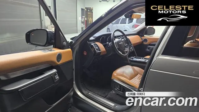LAND ROVER Discovery 5 3.0 TD6 First Edition 2017 — photo 10 sur 26