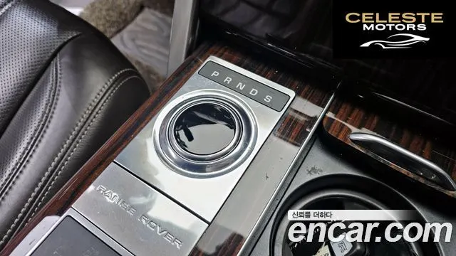 LAND ROVER Range Rover 44.4 SDV8 Vogue SE 2017 — photo 9 sur 26