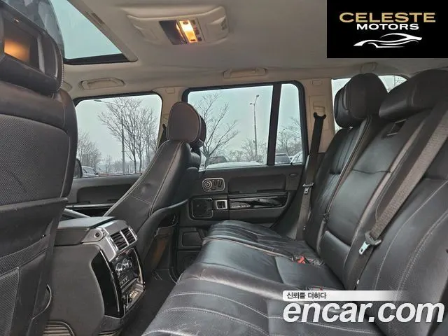 LAND ROVER Range Rover 4.4 TDV8 Vogue 2012 — photo 12 sur 26